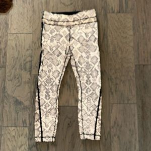 Lululemon Pace Tight (Full-On Luxtreme) Reflective Special Edition